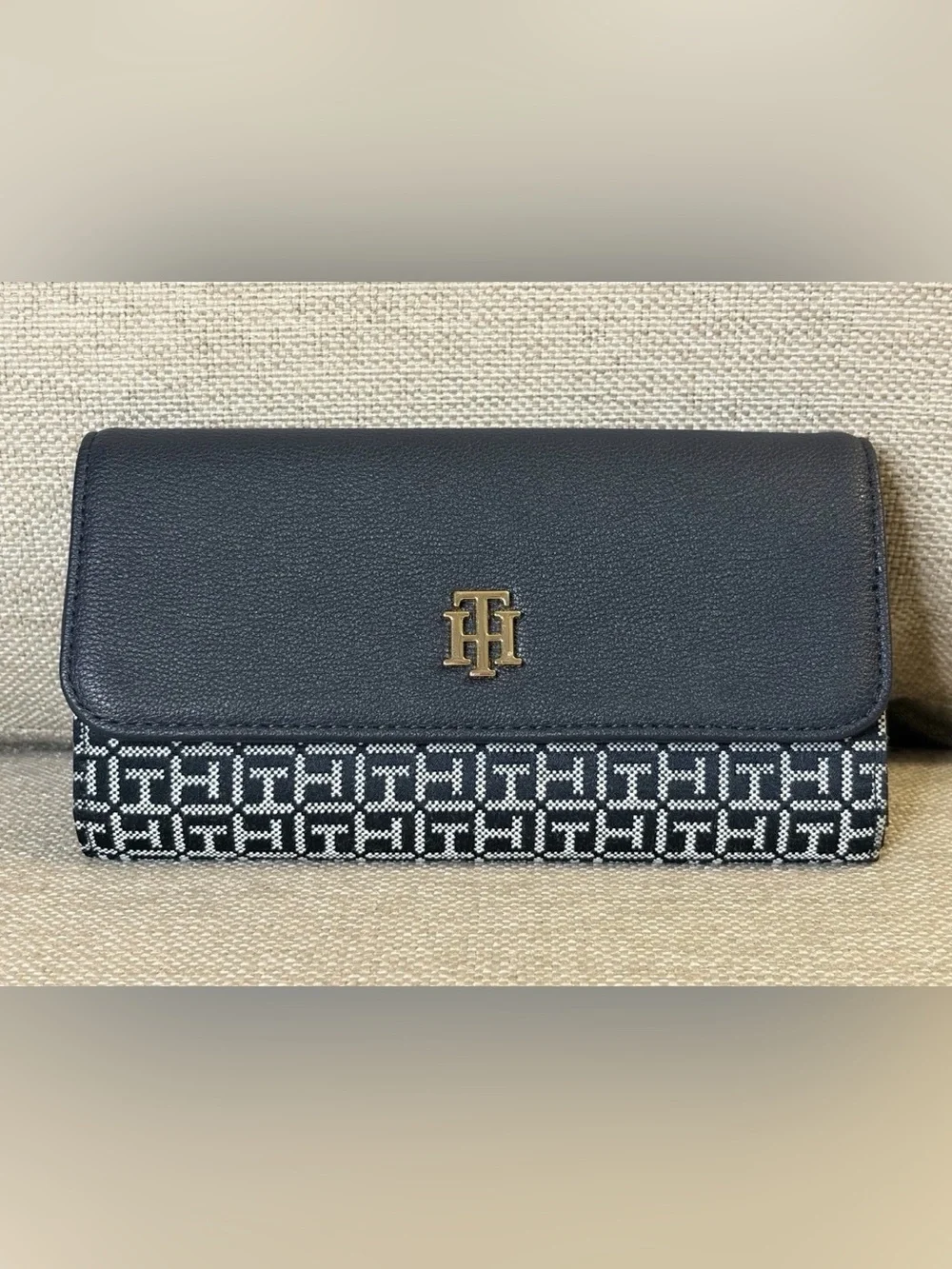 Tommy Hilfiger Navy Interior Logo Wallet with Gold Hardware